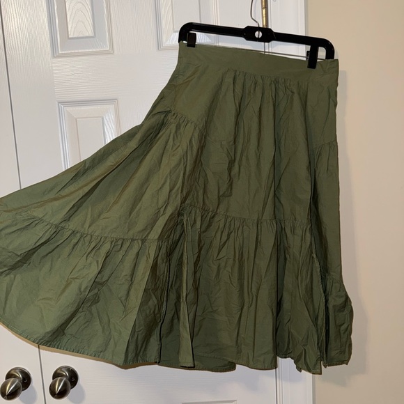 Zara Khaki Green Skirt - Picture 2 of 4